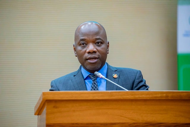 Dr.Olugbemiga Adelakin, United Nations Population Fund (UNFPA) Rwanda Country Representative, delivers his remarks during the workshop