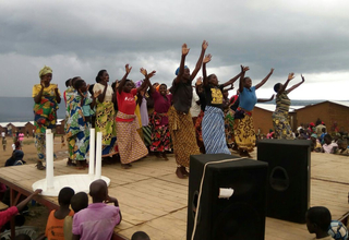 Burundian refugee women in their cultural dance during the launch of family planning in mahama camp