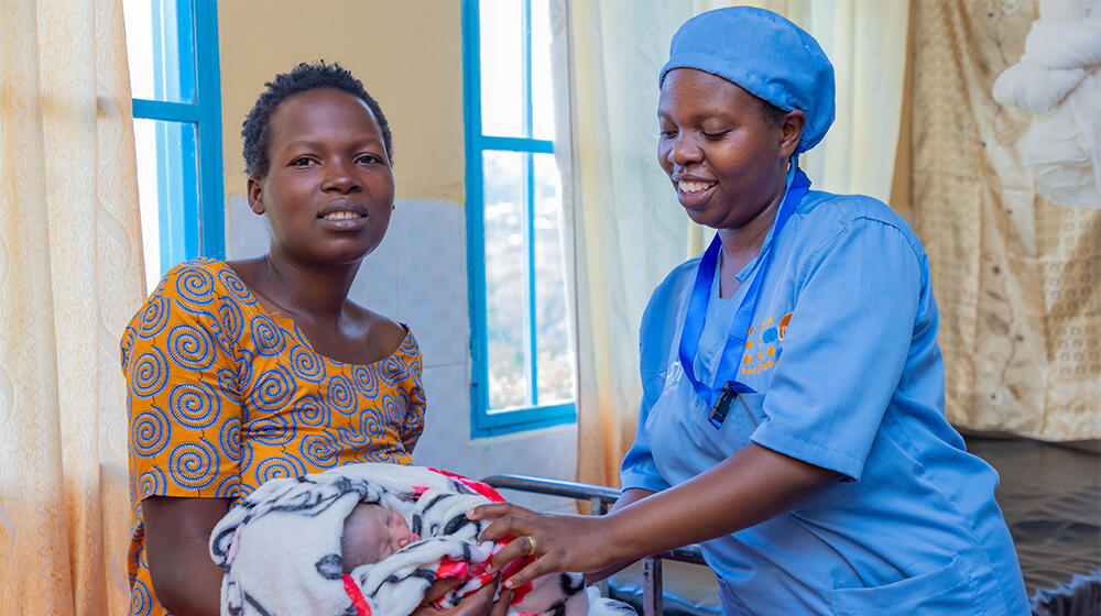 Strengthening the midwifery profession to save the lives of mothers and newborns 